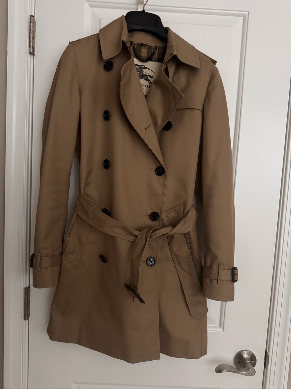 Burberry Classic Women's Tan Trench Coat with Belt keen length